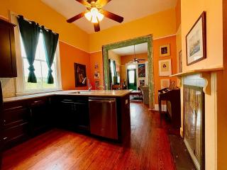 Cozy Creole Cottage - 13 Min to SuperDome - New Orleans - 1