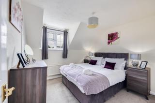 Winslow House - Walking Distance to the High Street - Driveway Parking, Fast WiFi, Smart TV and Self-Check-In by Yoko Property - Buckingham - 9