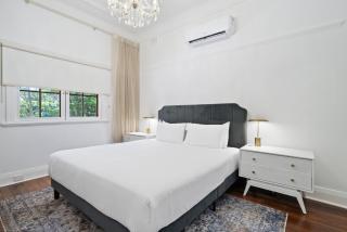 Stylish Kensington Home with Outdoor Area - Perth - 9