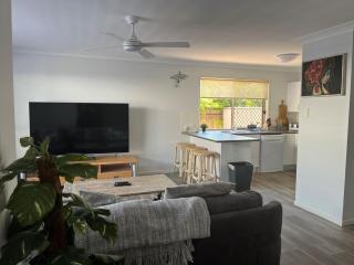 1-8 Indigo Avenue - Rainbow Beach Walk to beach - Rainbow Beach - 7
