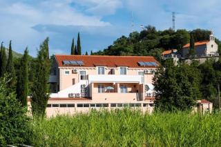 Apartments Azzurro- Three Bedroom Apartment with Terrace and Hot Tub Azzurro I-donji - 4
