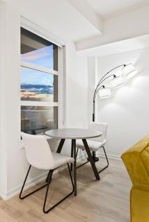 Comfortable and Spacious Condo in West Hollywood - Los Angeles - 3