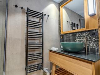 Appartement de luxe avec jacuzzi et terrasse panoramique à Méribel - FR-1-613-134 - 1