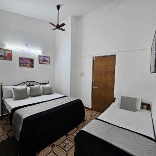 samreedani loge and stay - Baga - 3