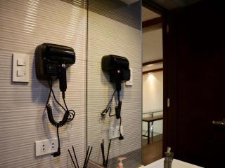 Stylish Luxury Penthouse with 3BR, Wifi, Gym, across Malls - Mandaue City - 4
