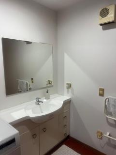 Affordable Double Room Walking Distance to Town - Queenstown - 5