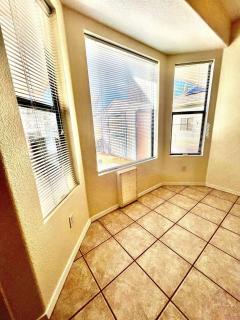 Grand Residence - Spacious Luxury 3 bed, 2 bath - 1