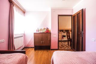 Taqnvac hrashq - Dilijan - 5