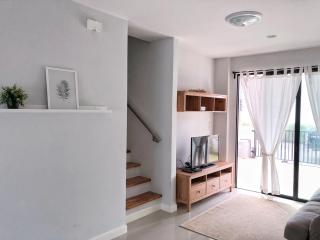 3 Bedrooms townhome, gated community KKC - Ban Si Than - 0