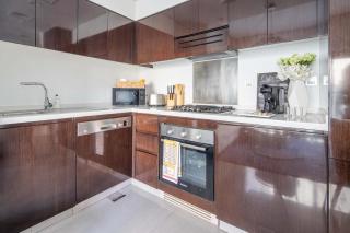 Frank Porter - Damac Majestine - 2