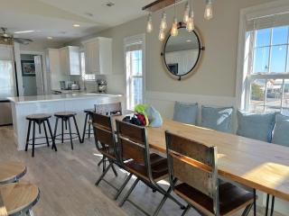 Jewels Del Mar - Oak Island - 7