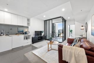 Resort-Style Living - 1Bed-1Bath-1Car - Brisbane - 9