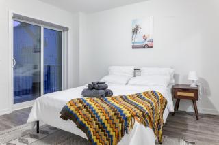 4 Bed 35 Bath-new-wifiwdpatio-privatespacy - Cambridge - 2