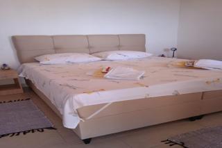 Holiday Home Zule - One Bedroom Holiday Home with Swimming pool - 2