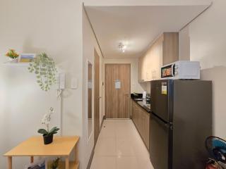 1BR Unit Condotel w Balcony FAME Residences #FM64 - Manila - 9