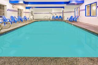 Days Inn & Suites by Wyndham Gresham - Gresham - 8