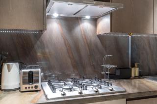 AirDXB - High-end Quality Apartment in FIVE Palm Jumeirah - 2