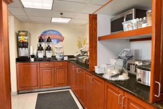Baymont by Wyndham Oklahoma City Airport - Oklahoma City - 2