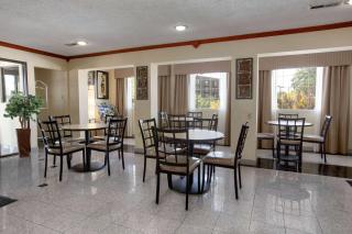 Baymont by Wyndham Oklahoma City Airport - Oklahoma City - 3
