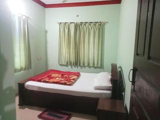Eshwarkrupa homestay - 4