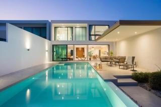 Beachfront 998 Pool Villa - 9