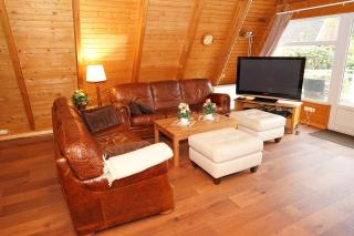 Zeltdachhaus mit grosser Terrasse und W-LAN - Damp - 9