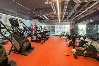 Elegant 1-Bedroom with Stunning Lake View in JLT - 5