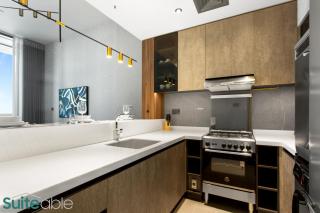 Elegant 1-Bedroom with Stunning Lake View in JLT - 2