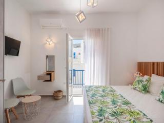 Memoir di Paros Three - 0