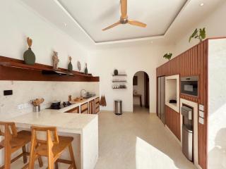 Tahuri Villa Bali - Canggu - 5