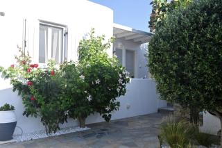Corina Studios-Apartments - Naousa - 8