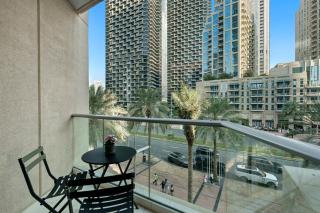 1 BR Exquisite Urban Living in Downtown Dubai - 2