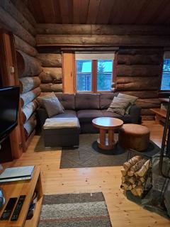 Tunnelmallinen kelohonkamökki (paritalon puolikas) Rukalla - Kuusamo - 6