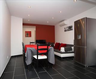 Apartment Aiko - Downtown Albufeira - Albufeira - 2