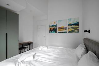 Luminous Central Retreat Spacious 2BD Apartment by Flat Mаnager - Sofia - 6