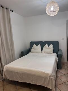 2 rooms very well located in L'Isle-sur-la-Sorgue - 3