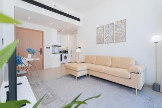 Escape24 - Brand New 1BR Apt in Binghatti House, JVC - 8