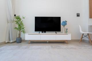 Escape24 - Brand New 1BR Apt in Binghatti House, JVC - 4