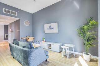 Stylish & Compact Home in the Heart of the JVC - 1