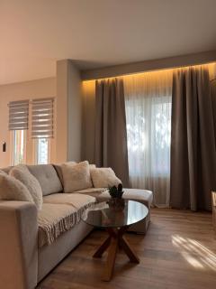 DIVINUS Luxury Stay - Markopoulo - 9