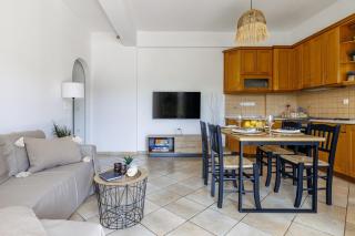 Theros Holiday Home - 4