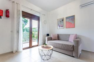 Stylish Bedsit Getaway 2 at Kriopighi - Kriopigi - 7