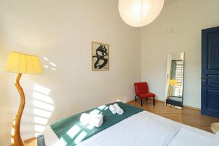 Charming 2BR Near Rooms Hotel - By Wehost - Tbilisi - 7