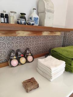 O - HO Boutique Home - 2