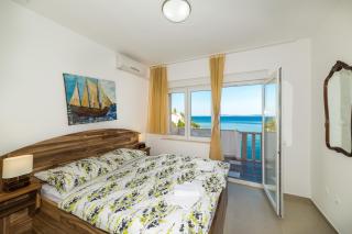 Holiday Home Sirena in Okrug Gornji - 0