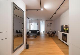 Villa Wenecja by Fred&Moris Apartments - Poznań - 8