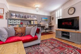 Central Apt: With Sauna, Garden and Landmark View - Bristol - 6
