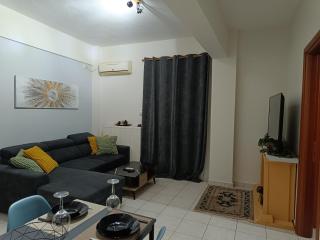 Gk Suites-Constantin view , auto check-in 24h - Larisa - 1
