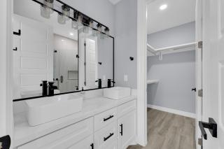 Relax and Unwind in this Modern Spacious Townhome - 3