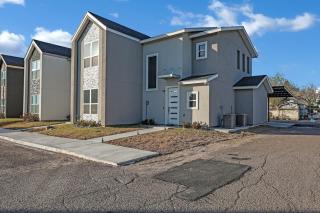 Relax and Unwind in this Modern Spacious Townhome - 2